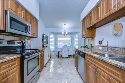 House in Trinity, Florida 2 bedrooms, 155.52 sq.m. № 1749481 - photo 9