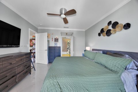Copropriété à vendre à Miami, Floride: 2 chambres, 102.19 m2 № 1887503 - photo 17