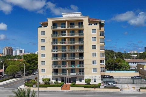 Copropriété à vendre à Miami, Floride: 2 chambres, 102.19 m2 № 1887503 - photo 3