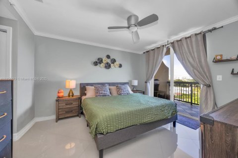 Copropriété à vendre à Miami, Floride: 2 chambres, 102.19 m2 № 1887503 - photo 15