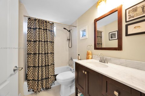 Copropriété à vendre à Miami, Floride: 2 chambres, 102.19 m2 № 1887503 - photo 21