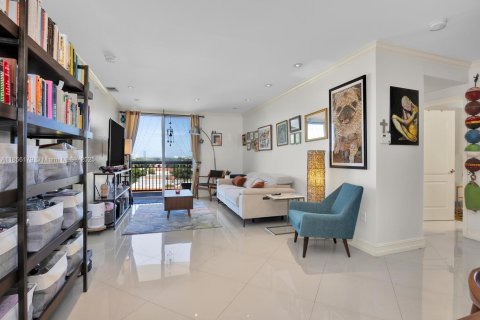 Copropriété à vendre à Miami, Floride: 2 chambres, 102.19 m2 № 1887503 - photo 6