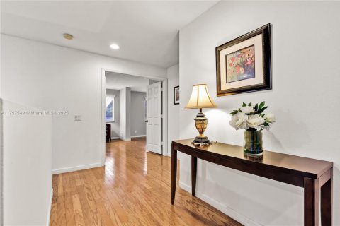 House in Weston, Florida 7 bedrooms, 305.93 sq.m. № 1968383 - photo 22