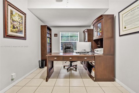 House in Weston, Florida 7 bedrooms, 305.93 sq.m. № 1968383 - photo 19