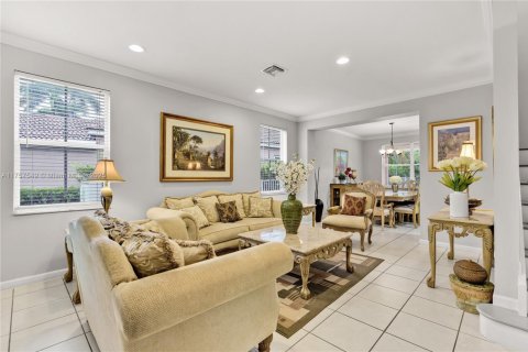 House in Weston, Florida 7 bedrooms, 305.93 sq.m. № 1968383 - photo 12