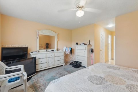 Copropriété à vendre à Hallandale Beach, Floride: 1 chambre, 78.69 m2 № 1940803 - photo 11