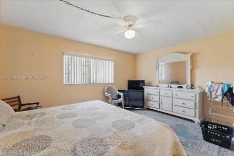 Copropriété à vendre à Hallandale Beach, Floride: 1 chambre, 78.69 m2 № 1940803 - photo 10