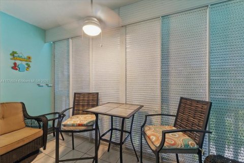 Copropriété à vendre à Hallandale Beach, Floride: 1 chambre, 78.69 m2 № 1940803 - photo 8