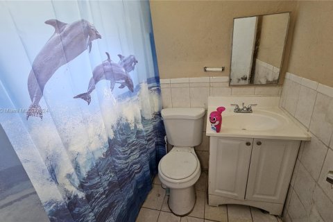 Купить виллу или дом в Помпано-Бич, Флорида 5 спален, 155.05м2, № 1177631 - фото 10