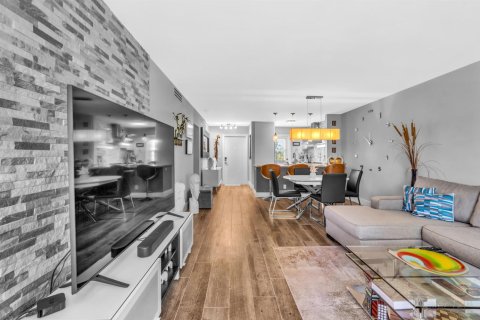 Copropriété à vendre à Oakland Park, Floride: 2 chambres, 89.19 m2 № 2175638 - photo 13