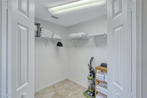 Villa ou maison à louer à Sarasota, Floride: 3 chambres, 162.39 m2 № 1574377 - photo 17