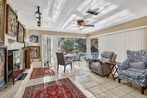 Villa ou maison à vendre à Plantation, Floride: 4 chambres, 239.5 m2 № 1990550 - photo 16