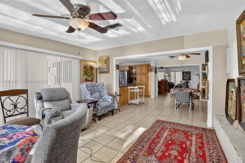 Villa ou maison à vendre à Plantation, Floride: 4 chambres, 239.5 m2 № 1990550 - photo 17