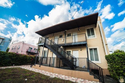 Снять в аренду квартиру в Майами, Флорида 1 спальня, 41.81м2, № 2004709 - фото 9