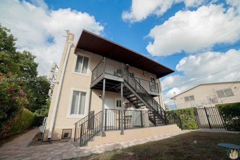 Снять в аренду квартиру в Майами, Флорида 1 спальня, 41.81м2, № 2004709 - фото 8