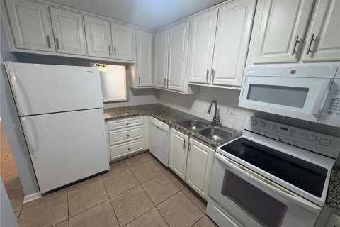 Apartamento en alquiler en Eustis, Florida, 1 dormitorio, 83.61 m2 № 1910108 - foto 2