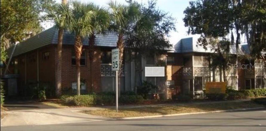 Estudio en Eustis, Florida № 1910108
