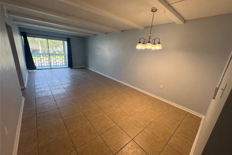 Apartamento en alquiler en Eustis, Florida, 1 dormitorio, 83.61 m2 № 1910108 - foto 3