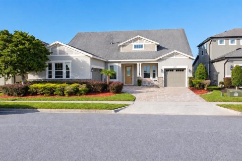 House in Winter Garden, Florida 5 bedrooms, 289.67 sq.m. № 2425977 - photo 8