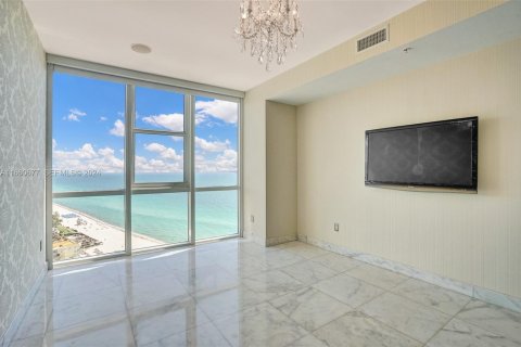 Condo in Sunny Isles Beach, Florida, 3 bedrooms № 2090262 - photo 26