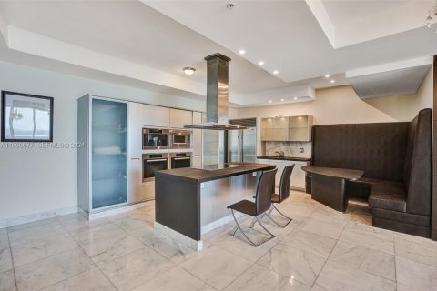 Condo in Sunny Isles Beach, Florida, 3 bedrooms № 2090262 - photo 8