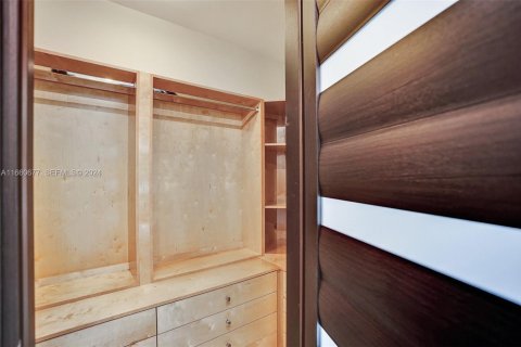 Condo in Sunny Isles Beach, Florida, 3 bedrooms № 2090262 - photo 29