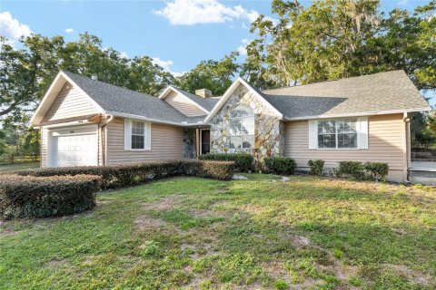 House in Ocala, Florida 3 bedrooms, 285.58 sq.m. № 2108428 - photo 2