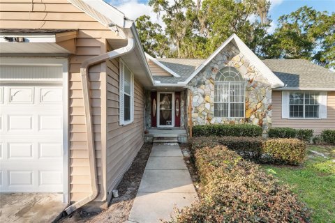 House in Ocala, Florida 3 bedrooms, 285.58 sq.m. № 2108428 - photo 5