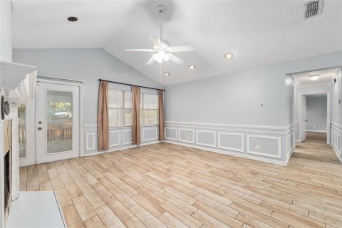 House in Ocala, Florida 3 bedrooms, 285.58 sq.m. № 2108428 - photo 13