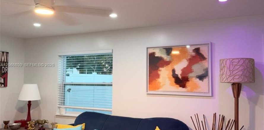 Villa ou maison à Lantana, Floride 3 chambres, 93.55 m2 № 2292890