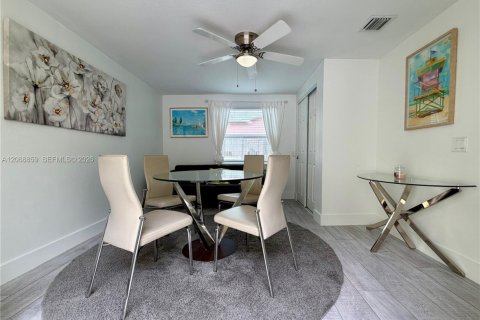 Villa ou maison à louer à Lantana, Floride: 3 chambres, 93.55 m2 № 2292890 - photo 18