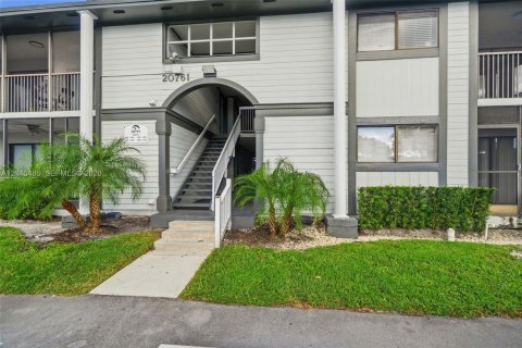 Condominio en Miami, Florida, 2 dormitorios  № 2426313