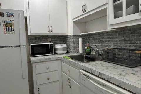 Copropriété à vendre à Miami Beach, Floride: 1 chambre, 74.04 m2 № 1979643 - photo 22