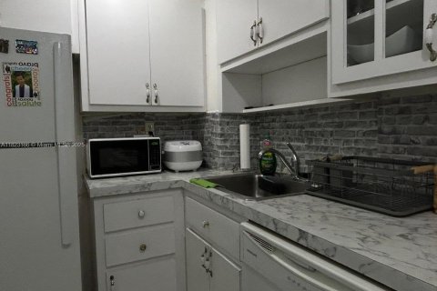 Copropriété à vendre à Miami Beach, Floride: 1 chambre, 74.04 m2 № 1979643 - photo 23