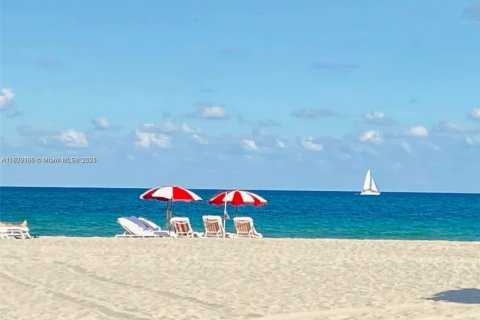 Copropriété à vendre à Miami Beach, Floride: 1 chambre, 74.04 m2 № 1979643 - photo 27