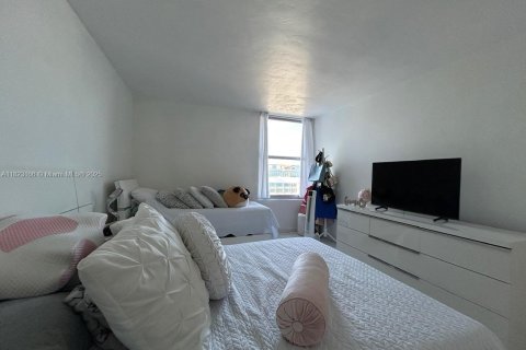 Copropriété à vendre à Miami Beach, Floride: 1 chambre, 74.04 m2 № 1979643 - photo 16