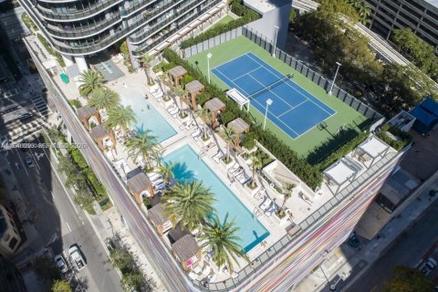 Condo in Miami, Florida, 3 bedrooms  № 2003619 - photo 2