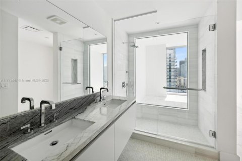 Condominio en venta en Miami, Florida, 2 dormitorios, 100.33 m2 № 1471681 - foto 14