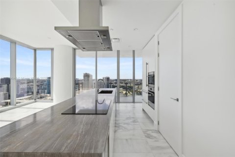 Condominio en venta en Miami, Florida, 2 dormitorios, 100.33 m2 № 1471681 - foto 2