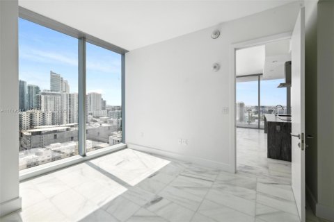 Condominio en venta en Miami, Florida, 2 dormitorios, 100.33 m2 № 1471681 - foto 12