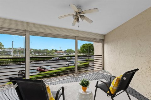 Copropriété à vendre à Tamarac, Floride: 2 chambres, 96.62 m2 № 1762559 - photo 21