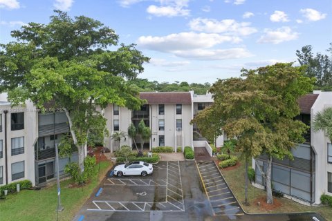 Copropriété à vendre à Tamarac, Floride: 2 chambres, 96.62 m2 № 1762559 - photo 27