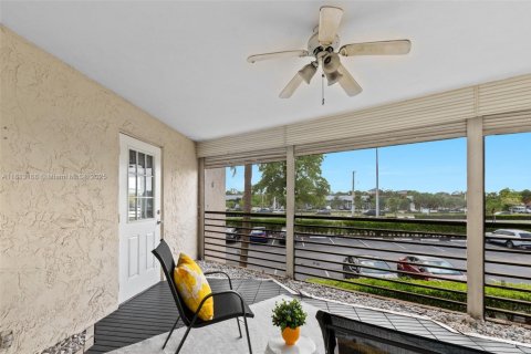 Copropriété à vendre à Tamarac, Floride: 2 chambres, 96.62 m2 № 1762559 - photo 22