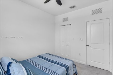 Touwnhouse à louer à Florida City, Floride: 3 chambres, 123.56 m2 № 2256692 - photo 14