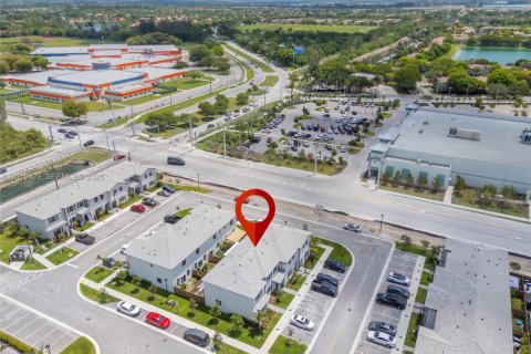 Touwnhouse à louer à Florida City, Floride: 3 chambres, 123.56 m2 № 2256692 - photo 23