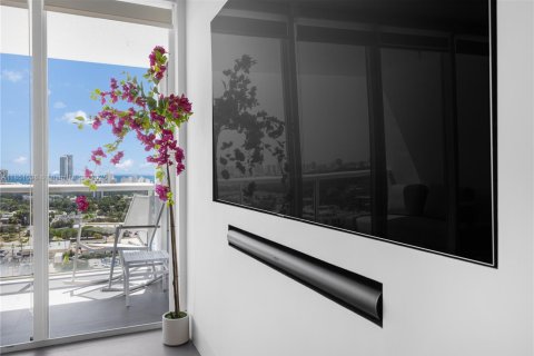 Condominio en venta en Miami Beach, Florida, 1 dormitorio, 76.18 m2 № 1858873 - foto 19