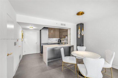 Condominio en venta en Miami Beach, Florida, 1 dormitorio, 76.18 m2 № 1858873 - foto 20