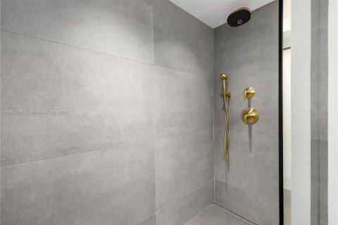 Condominio en venta en Miami Beach, Florida, 1 dormitorio, 76.18 m2 № 1858873 - foto 27