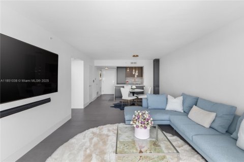 Condominio en venta en Miami Beach, Florida, 1 dormitorio, 76.18 m2 № 1858873 - foto 17