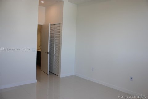 Купить кондоминиум в Дорал, Флорида 2 спальни, 99.96м2, № 1865682 - фото 10